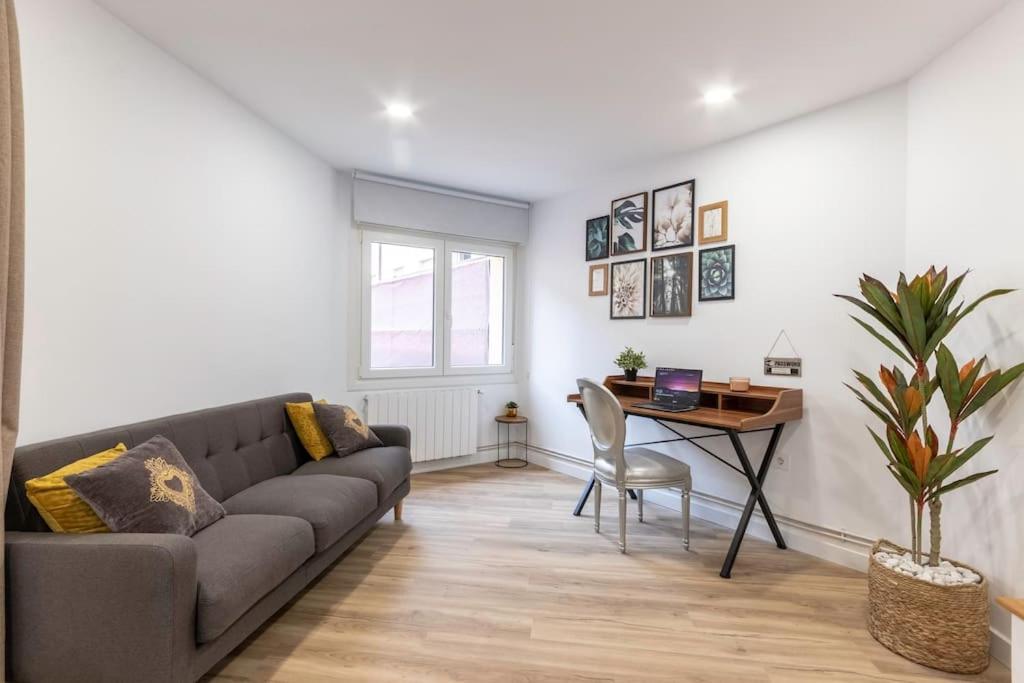 Apt In The Old Town With Cool Terrace!! Private Parking Бильбао Экстерьер фото