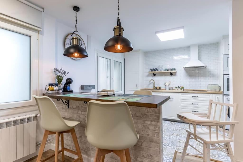 Apt In The Old Town With Cool Terrace!! Private Parking Бильбао Экстерьер фото